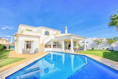 Image de Villa Jeanic - Quatre Chambres Villa, Couchages 8