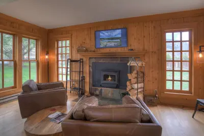 Image de Historic Home - Pet Friendly - Walkable to Downtown