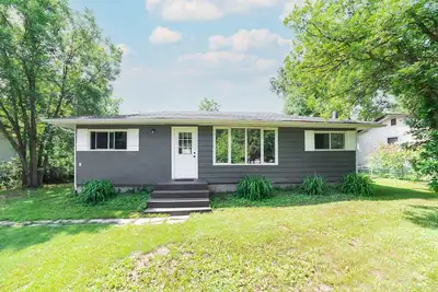 Image de 🏖 Sandy Hook: 2 Queens, Pet Friendly, One Min to Beach, Ice Fishing and Snaks