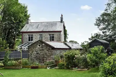 3 bedroom accommodation in St Austell