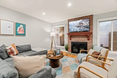 Image de Townhome | Patio | Parking | Hosted By StayRafa