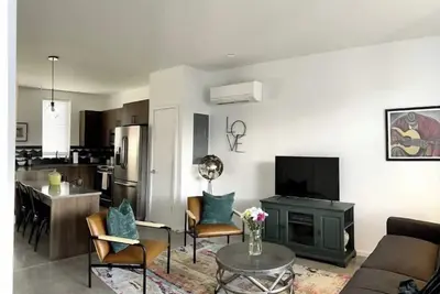 Image de 3-Story✿Townhome✿Walkable ✿ Heart of Southside