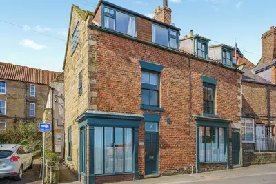 Image de 3 chambres à coucher à Whitby