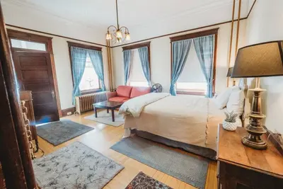 Image de Garden Suite · Charming Suite in Historic Home w/ Private Garden