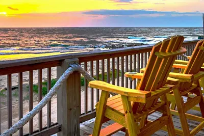 Image de Incredible Ocean Sunrise Views, Sleeps 12, Experienced Vrbo Premier 5 Star Host