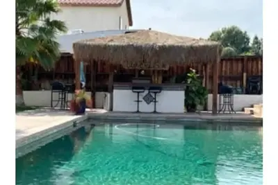 Image de Coachella Entire Home, 1. 5 Miles from Festivals