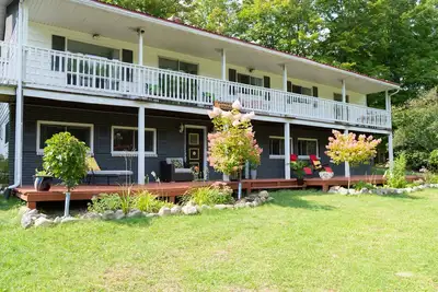 Image de Cozy Family Cottage, Sleeps up to 10 Persons & Fully Equipped