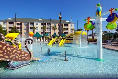 Image de 4th of July at Luxurious Sheraton Broadway Resort Villas