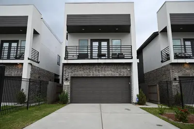 Modern Chic home in Central Houston