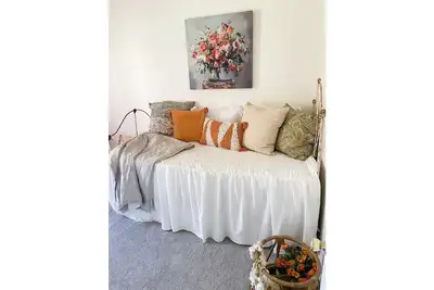 Image de Lemon Tree Cottage on the Placer Wine trail
