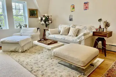Image de Stunning Loft with Views of City and Sunsets over Manhattan!