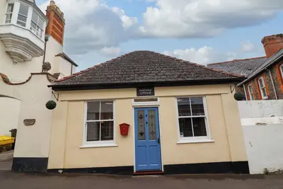 Hardings Cottage, romantic, with a garden in Minehead