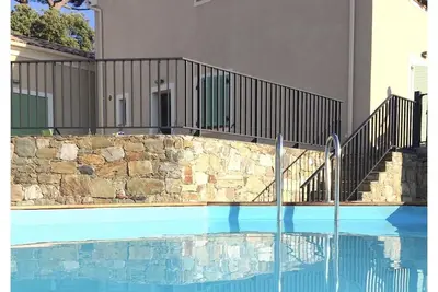 Image de A 10 min des plages de saint florent : maison avec piscine privée et jardin