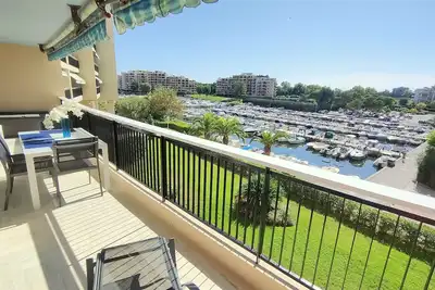 Image de Magnificent 2-room apartment with marina view near the sea