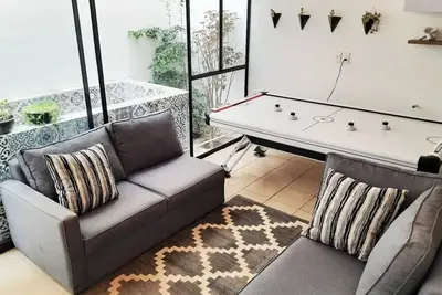 Image de Exclusive Bugambilias Lukasa Home  alberca & airhockey.