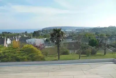 Image de Villa avec vue mer sur grand jardin dans le centre de Crozon