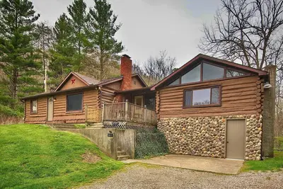 Image de Stunning Views and Relaxation! Quiet and Secluded. Hot Tub!