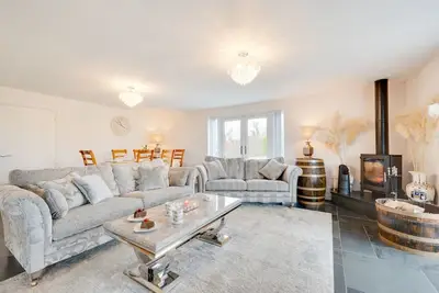 Image de Cluniac Cottage - Trois Chambres Maison, Couchages 6