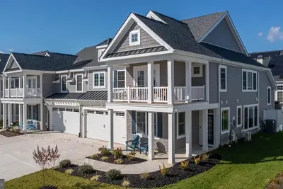 Image de Coastal Club * 6br Luxury beach Twin-House w 3 ½ Bath! Built by Schell Brothers!
