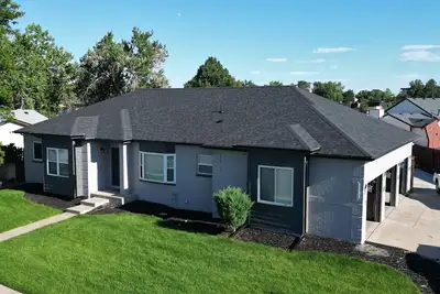 Image de “Luxury 4br Denver Retreat, Sleeps 10+, Entertainment & Prime Location”