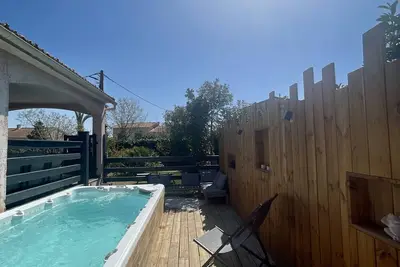 Image de Magnifique Villa de 2 à 8 personnes avec piscine privée - proche de la mer
