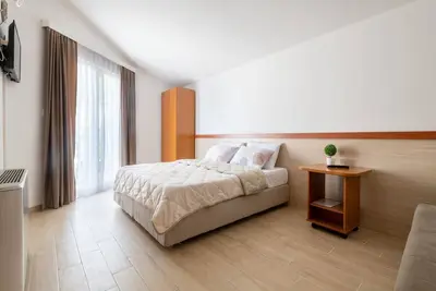 Image de Apartments Knežević - Studio Apartment with Balcony and Sea View 26