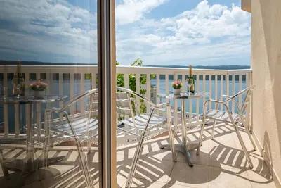 Image de Apartments Knežević - Studio Apartment with Balcony and Sea View 16