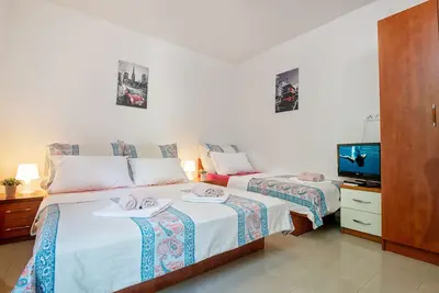 Image de Apartments Darden - Studio Apartment with Terrace A4
