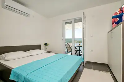 Image de Apartments Lukrecia - Studio Apartment with Terrace (5)