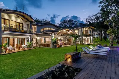 Image de Promiseas Villa - One of the Most Luxurious Villas in Prospect St. Mary, Jamaica