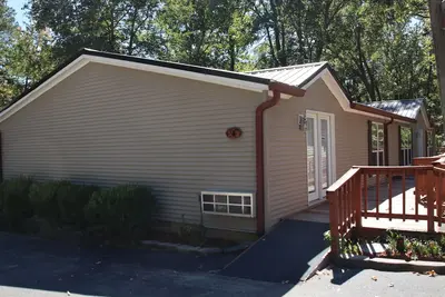 Image de #4 Birdsong Resort Circle w/view of Kentucky Lake - Camden Tn