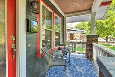 Image de New! Centrally Located Charlotte Home by Amtrak!