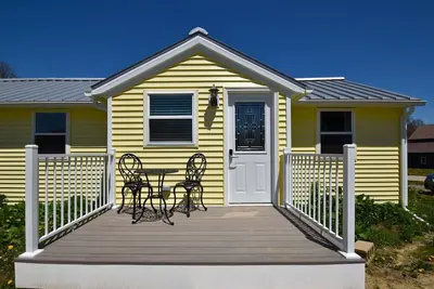 Image de Morning Glory Cottage at Blue Jay Orchard