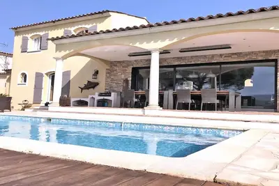 Image de Villa T5 - 8 personnes - Piscine privée - Climatisation - WiFi - Sainte Maxime - Classé 4*