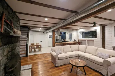 Image de Carriage House Apartment Close to Legoland Ny