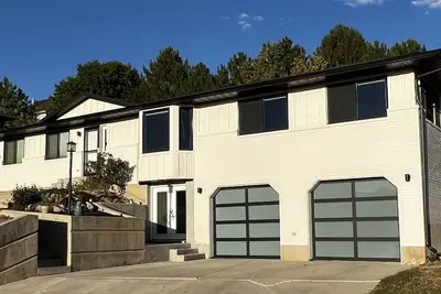 Image de Delightful home with Amazing space and views