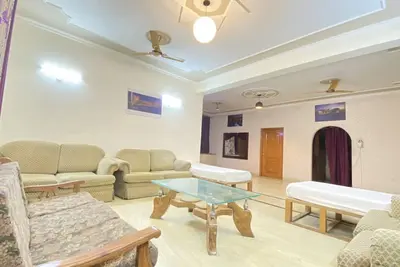Image de GoBravo 3Bhk for Parties Near Airport & Cyber City Gurgaon - Pet Friendly