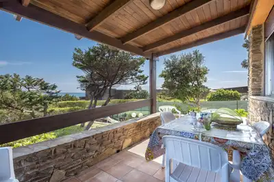 Image de Maison de vacances 'Mari' avec vue sur la mer, terrasse privée et jardin privé