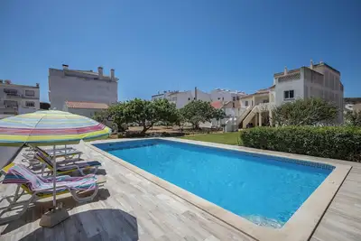 Image de Appartement Villas Brites nº4 avec piscine partagée, jardin partagé, balcon et Wi-Fi