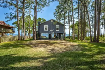 Image de Blue Crab Shack 2br/2ba w/ Loft Area and dock!