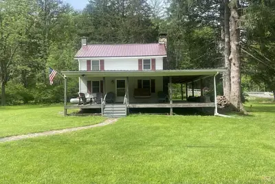 Image de The perfect off the Grid Cabin for outdoor enthusiasts! ! \n\n