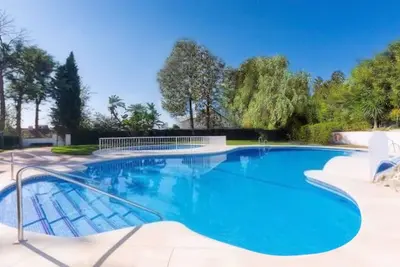 Image de 4 Bed Family Townhouse, Great Location, Pool