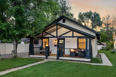 Image de 2br Arvada Bungalow - Walk to Olde Town - Near Red Rocks & Golden