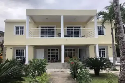 Image de Cj. Apartamento n-1 for rent 2 Bedroom  5 minute to the beach and