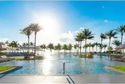 Image de Brand New 5 Diamond Luxury Resort in Cancun 1 bdrm
