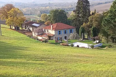 Image de Mouret. . . . . . . . . . ou comment se sentir bien!