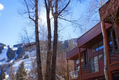 Image de Aspen Studio Loft - One block to the Heart of Town