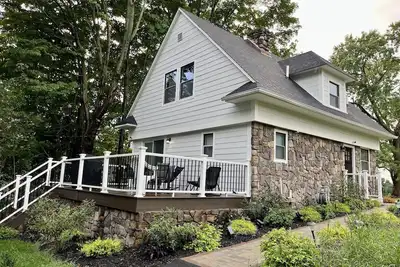 Image de Country House w/Hot Tub, Deck, Grill & Fire Pit