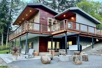 Image de Gated Modern Wine Country Estate w/ Breathtaking Valley Views, Spa and Fire Pit!