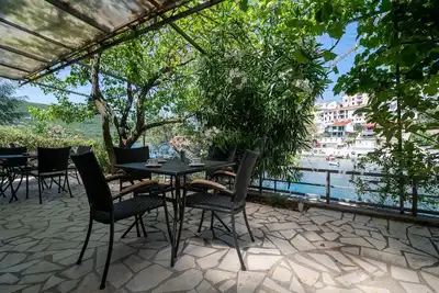 Image de Apartments Sara i Leon - Studio Apartment with Terrace and Sea View 2+1 A1